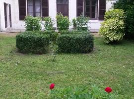 VILLA ESPERANZA Suite de plain-pied, indépendante, 2 à 4 personnes proche Zoo de Beauval et châteaux de La Loire，位于瓦朗赛的酒店