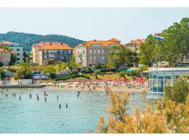 IDRO Studio Apartments directly at the beach，位于斯普利特的酒店