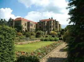 Fanhams Hall, Exclusive Collection