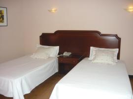 Hotel Plaza Mayor，位于奥卡尼亚的酒店