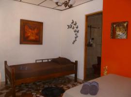 Hostel Wunderbar，位于Puerto LindoNombre de Dios附近的酒店