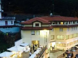 蒙托里餐厅酒店