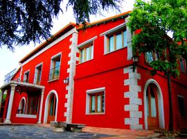 Hotel Rural Nuevo Cedro，位于罗夫莱多德查韦拉的酒店