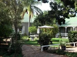 HouseMartin Lodge & Self Catering