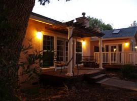 格伦艾伦秘密小屋宾馆，位于格伦艾伦的酒店