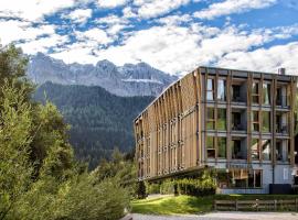 Mountain Design Hotel EdenSelva，位于塞尔瓦迪加尔代纳山谷的酒店