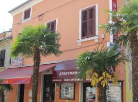 Apartments Lav Poreč，位于波雷奇的酒店