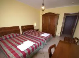 HOTEL LONDRA Locanda Occitana