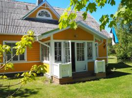 Leesi Külalistemaja，位于Leesi的酒店