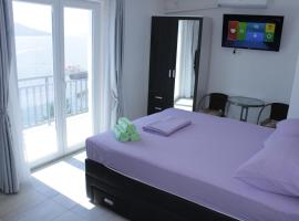 Guest House Put，位于内乌姆的酒店
