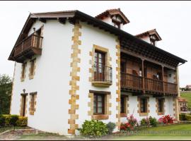 拉埃斯特拉坎塔布莱波萨达酒店，位于Toñanes的旅馆