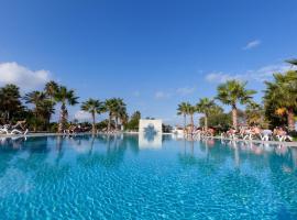 西贝尔阿罕布拉海滩高尔夫&Spa酒店，位于甘达坞伊港的带按摩浴缸的酒店