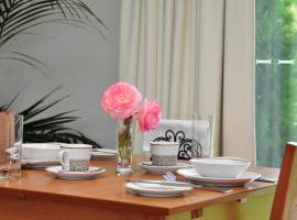 Clifton Gardens Bed & Breakfast - Orange，位于奥兰治的住宿加早餐旅馆