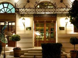 赫拉酒店，位于雅典科隆纳其的酒店