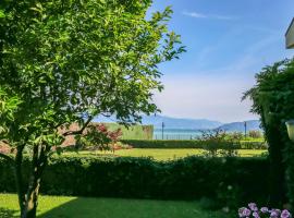 Giardino sul Garda，位于西尔米奥奈的度假屋