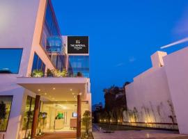 The Imperial Poonam Hotel，位于帕格瓦拉的酒店