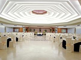 Fiesta Hotel Garden Beach，位于坎波菲利斯·迪·罗切的酒店