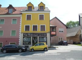 Cafe Vielharmonie Apart-Pension，位于马里兰科维茨的酒店