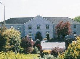 Belmont Hotel，位于诺克的酒店