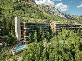 Inn at Snowbird，位于The Cliff Lodge小雷霆缆车附近的酒店