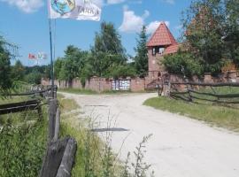 Stadnina koni Tarka，位于兹维日涅茨的乡村别墅