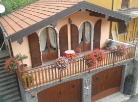 Chalet con Piscina，位于Garzeno的木屋