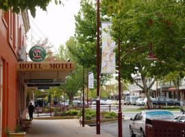 Commercial Hotel Tumut，位于蒂默特的酒店