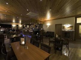 Sarah's beach Hotel，位于道宁斯的酒店