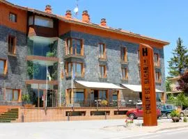 孔德德巴达兰酒店