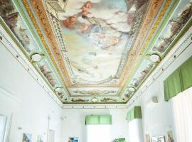 NapoliMia Boutique Hotel，位于那不勒斯的酒店