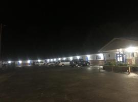 Classic Inn，位于尤福拉的酒店