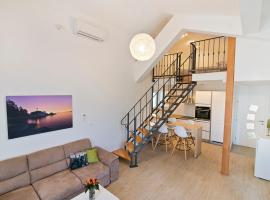 Apartmani Daniela，位于耶泽拉的酒店