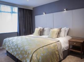 四季酒店及休闲俱乐部，位于莫纳汉的住宿