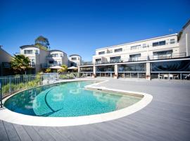 科里甘斯湾酒店，位于巴特曼斯贝的带泳池的酒店