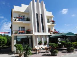 Hotel Passacor - Business & Bike，位于Sermide的酒店