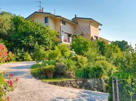 Casa Anna a Pietrasanta in Toscana con piscina