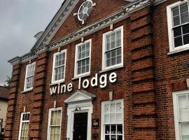 Hotel NR19，位于东迪勒姆的酒店