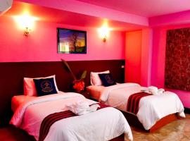 Pruksaresort Detudom，位于Det Udom的酒店