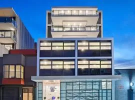 The Hamptons Apartments - Port Melbourne