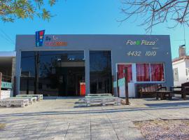 德洛斯彩之旅馆，位于皮里亚波利斯的酒店