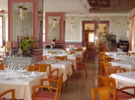 Hotel Salambina，位于萨各夫雷纳的酒店