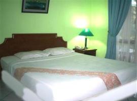Grand Trisula Hotel，位于Indramayu的酒店