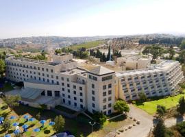 拉马特瑞秋度假酒店，位于耶路撒冷的带按摩浴缸的酒店