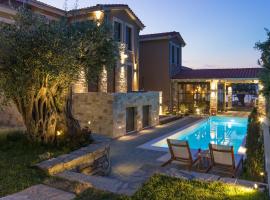 By the sea luxury suites，位于萨索斯的酒店