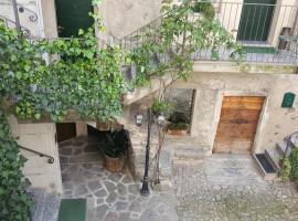 Foresteria Traversi，位于Berbenno di Valtellina的酒店