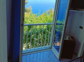 Zia Yaya，位于马拉泰亚的海滩酒店