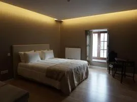 Feira Hostel & Suites