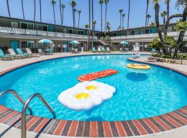 基恩斯旅馆，位于圣地亚哥的酒店