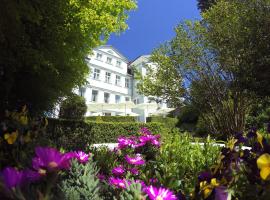 Hotel & Spezialitätenrestaurant zur Linde，位于图芬的酒店