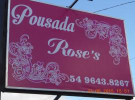 Pousada Hospedagem Rose's canela，位于卡内拉的酒店